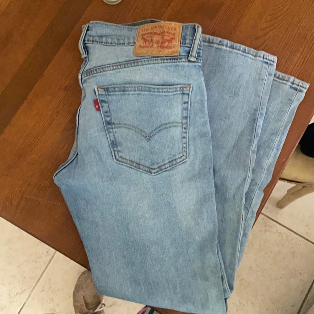 Men’s Levi jeans in mint condition